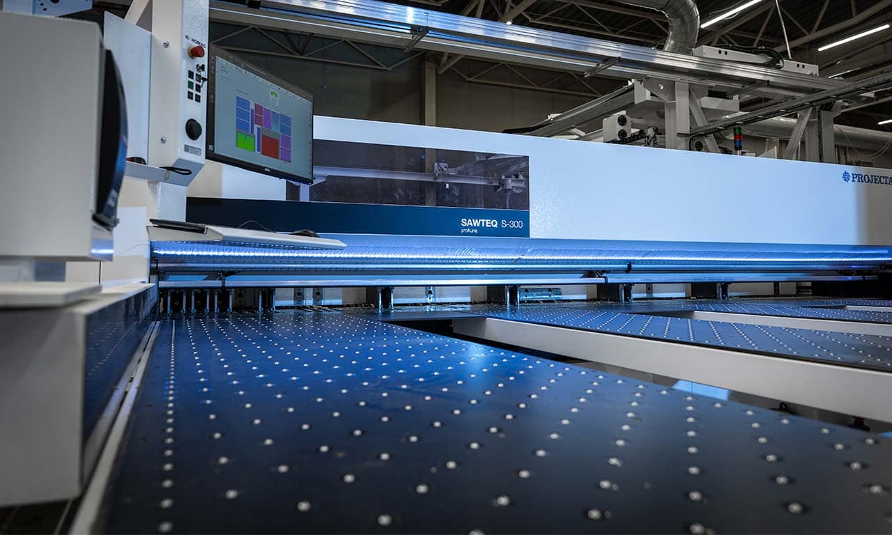 TJT Kaluste investoi Homagin automaatiokokonaisuuteen