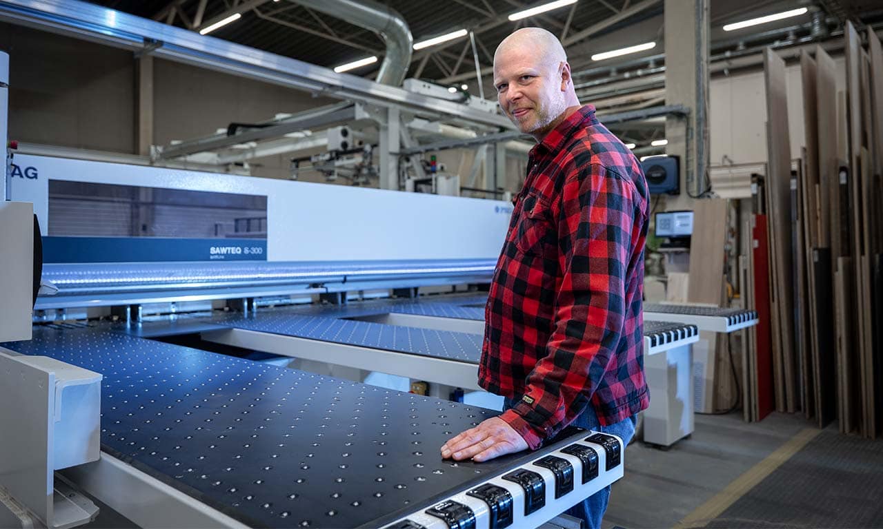 TJT Kaluste investoi Homagin automaatiokokonaisuuteen Ville Klami