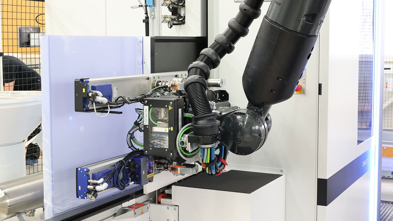 Liitteen tiedot Image filter None robot integration FEEDBOT D 300 cell concept
